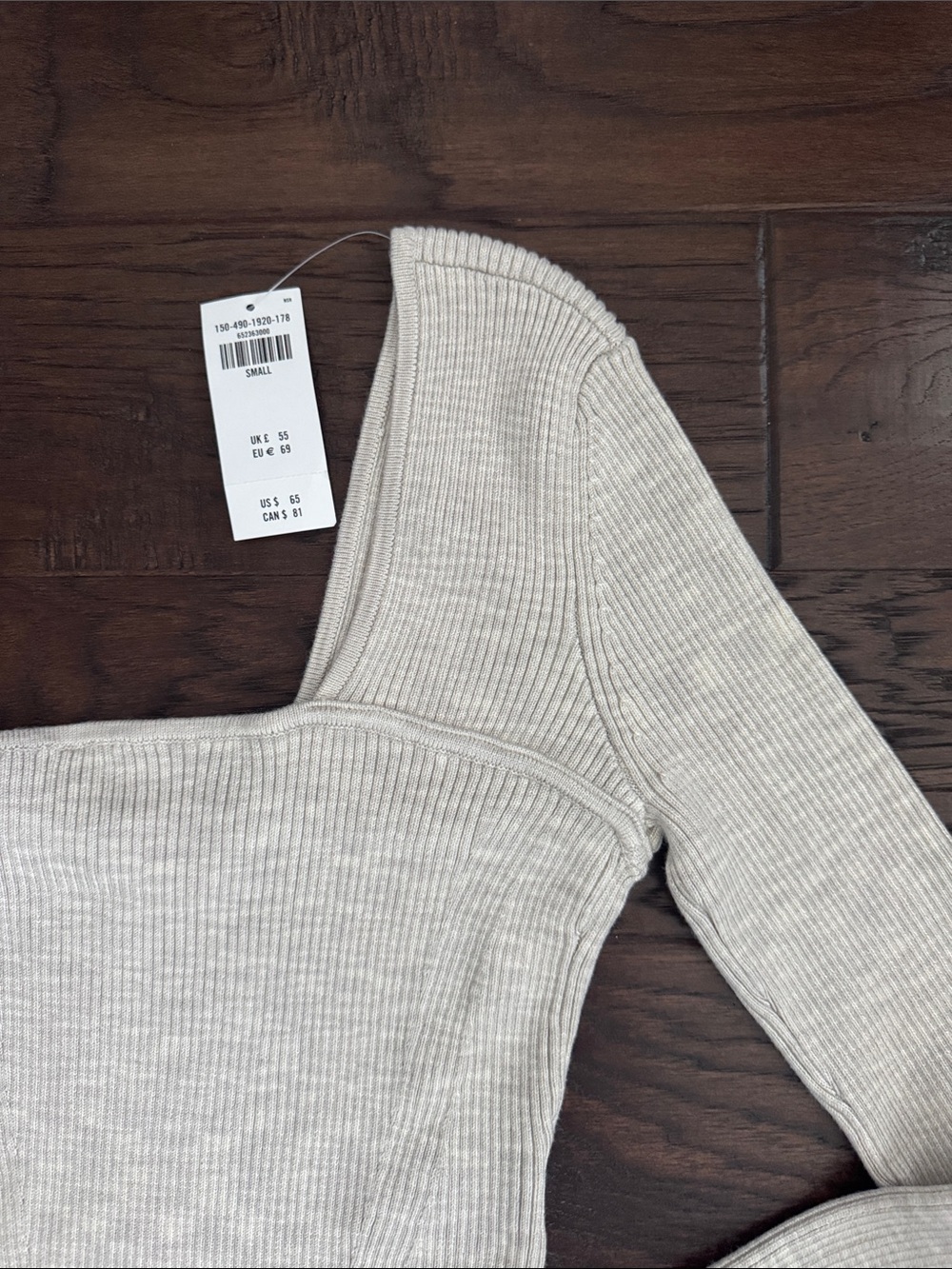 Abercrombie & Fitch One-Shoulder Ribbed Cream Sweater - Picture 3 of 6